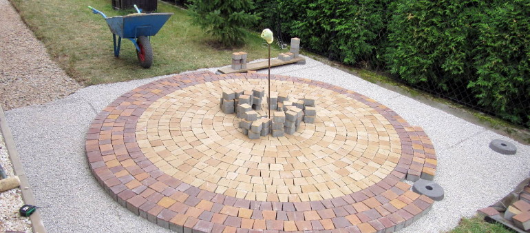 Układanie okręgu z kostki piccola